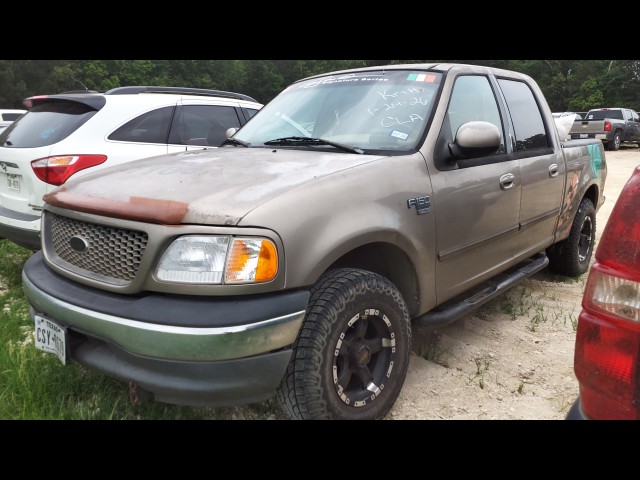 BUY FORD F-150 SUPERCREW 2001 CREW CAB 139